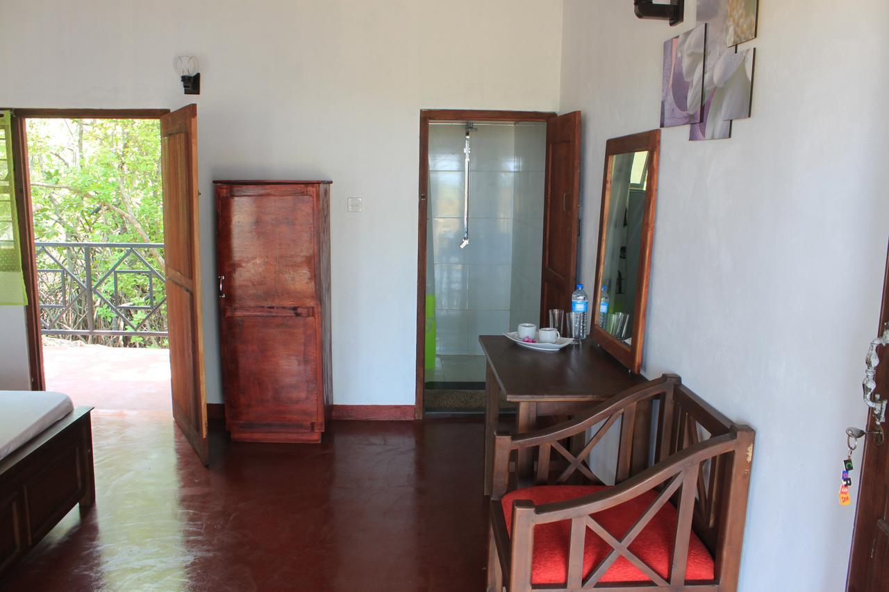 Bliss Bay Nilaveli Hotel Bagian luar foto