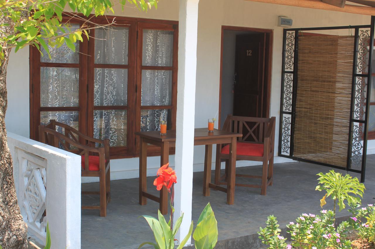 Bliss Bay Nilaveli Hotel Bagian luar foto