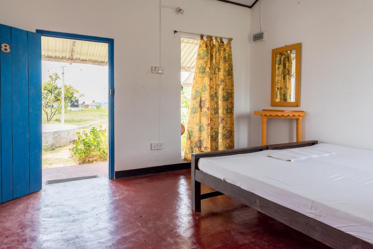 Bliss Bay Nilaveli Hotel Bagian luar foto