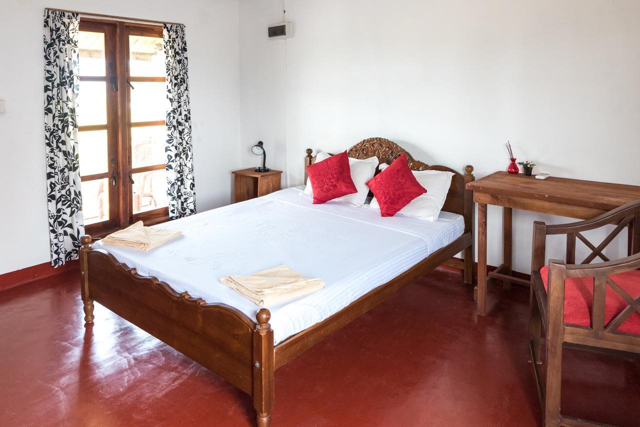 Bliss Bay Nilaveli Hotel Bagian luar foto
