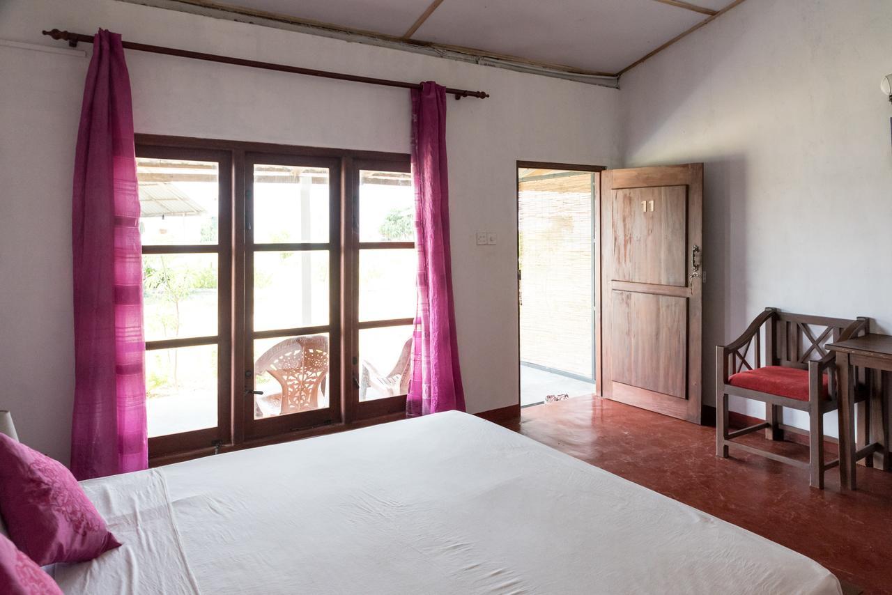 Bliss Bay Nilaveli Hotel Bagian luar foto