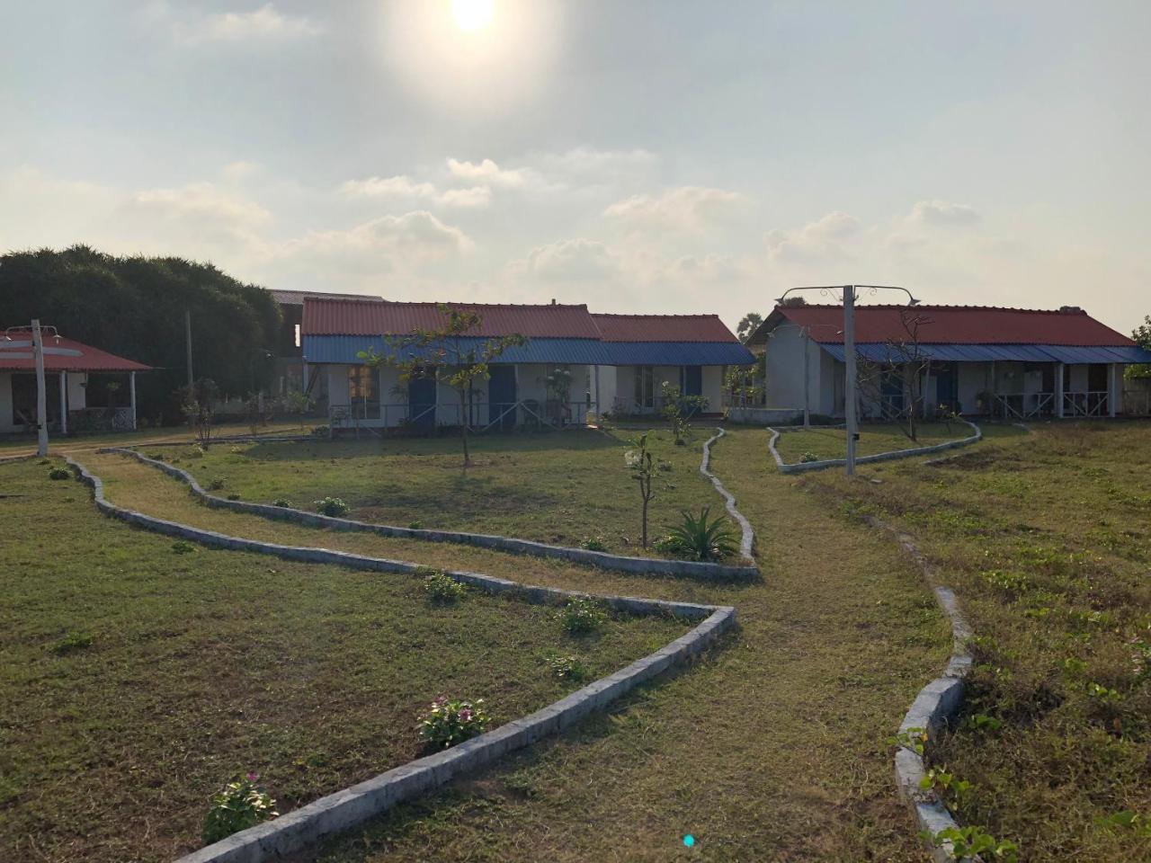 Bliss Bay Nilaveli Hotel Bagian luar foto